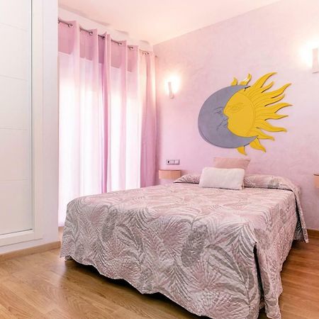 Apartamentos Momas La Casa De Mama Малага Екстериор снимка