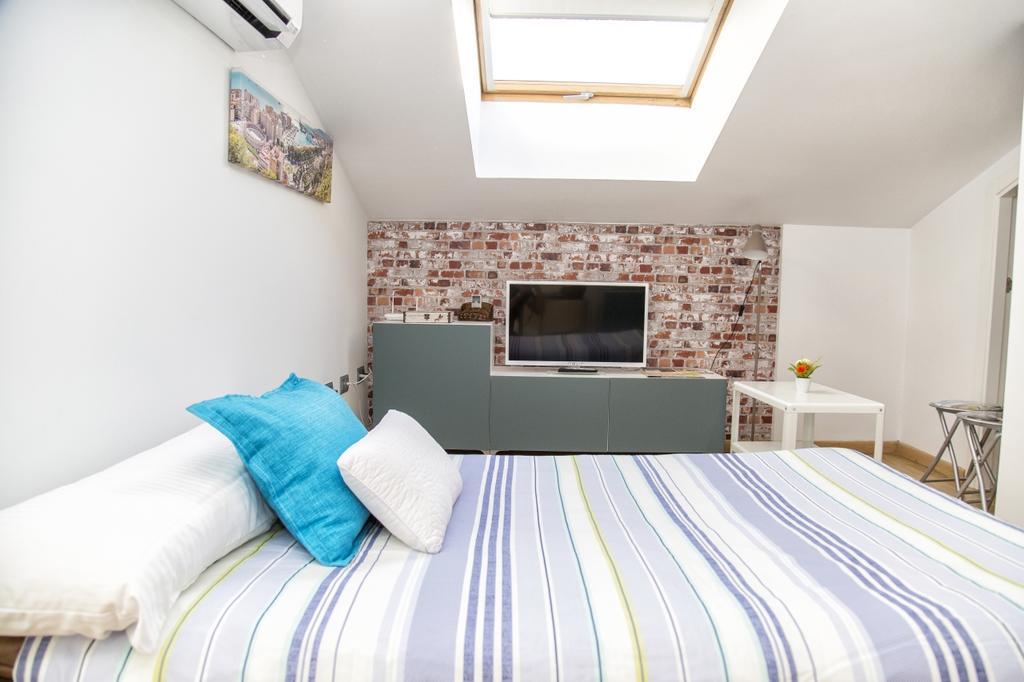 Apartamentos Momas La Casa De Mama Малага Екстериор снимка