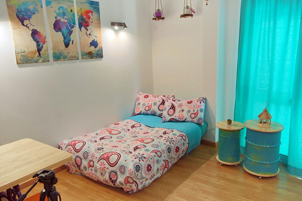 Apartamentos Momas La Casa De Mama Малага Екстериор снимка