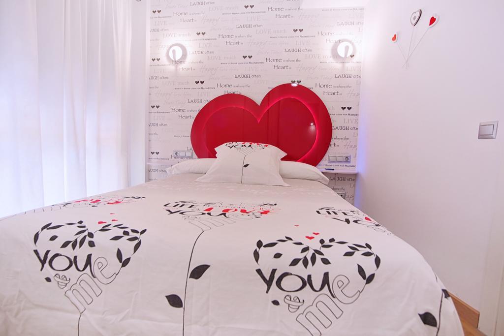 Apartamentos Momas La Casa De Mama Малага Екстериор снимка