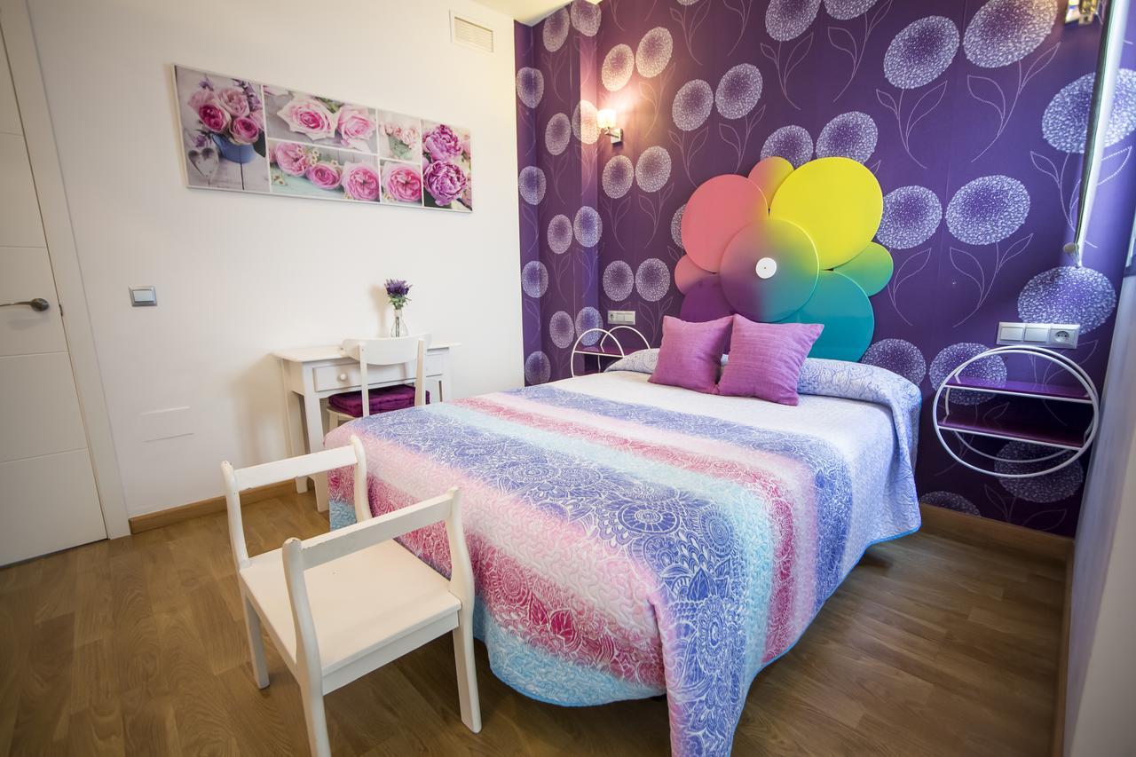 Apartamentos Momas La Casa De Mama Малага Екстериор снимка