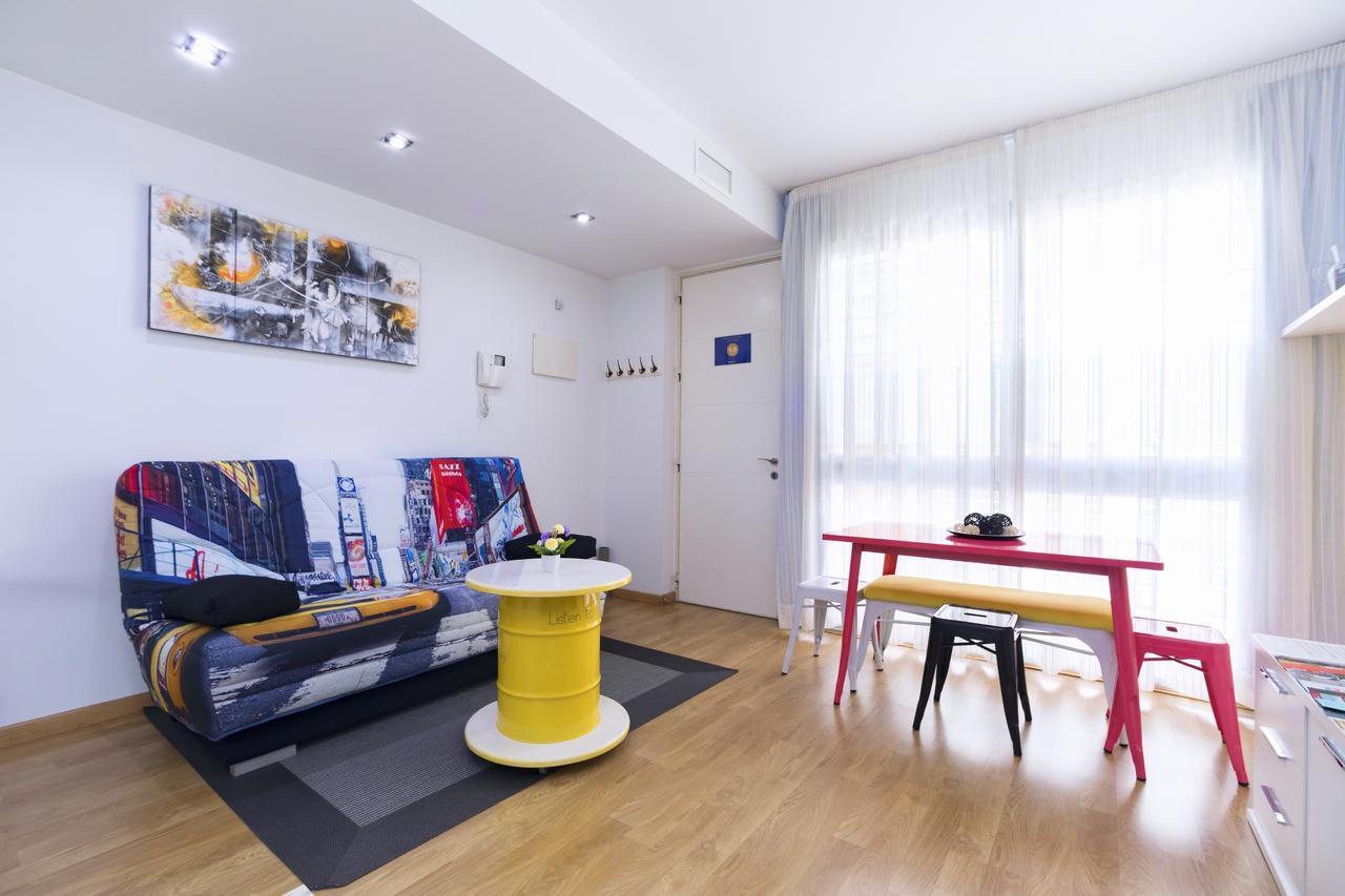 Apartamentos Momas La Casa De Mama Малага Екстериор снимка