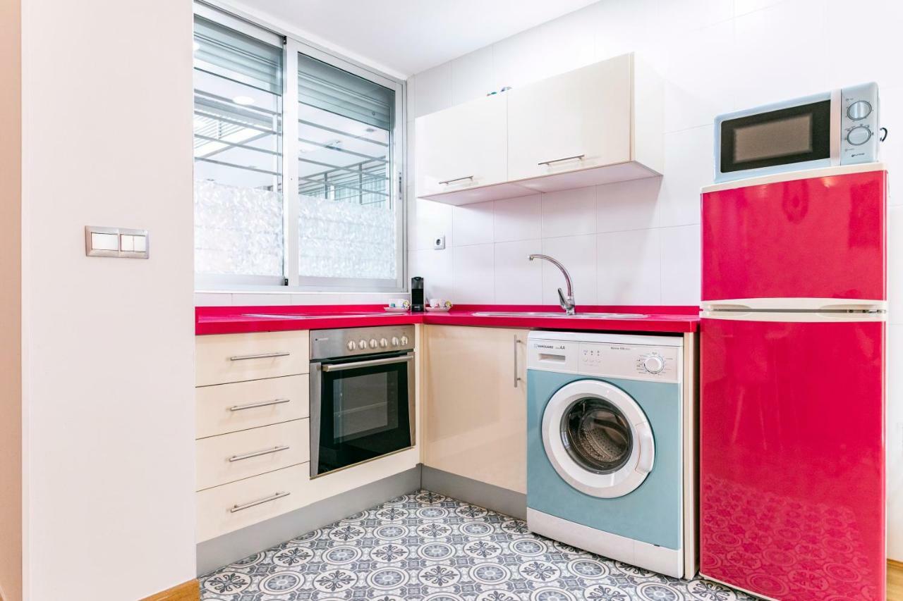 Apartamentos Momas La Casa De Mama Малага Екстериор снимка