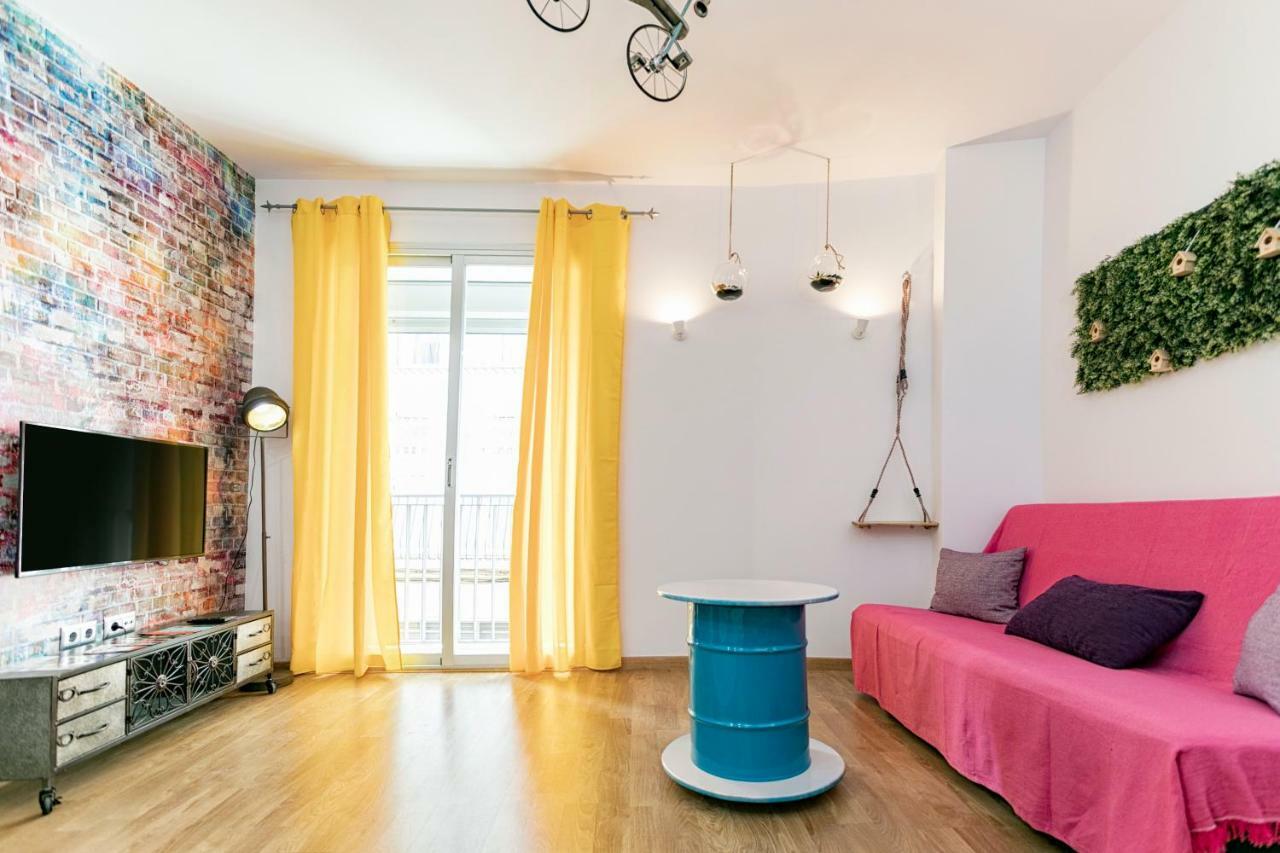 Apartamentos Momas La Casa De Mama Малага Екстериор снимка
