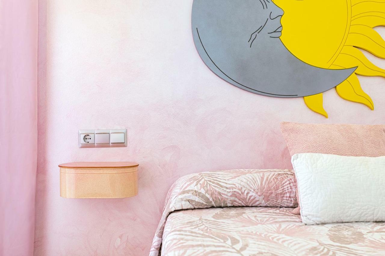 Apartamentos Momas La Casa De Mama Малага Екстериор снимка