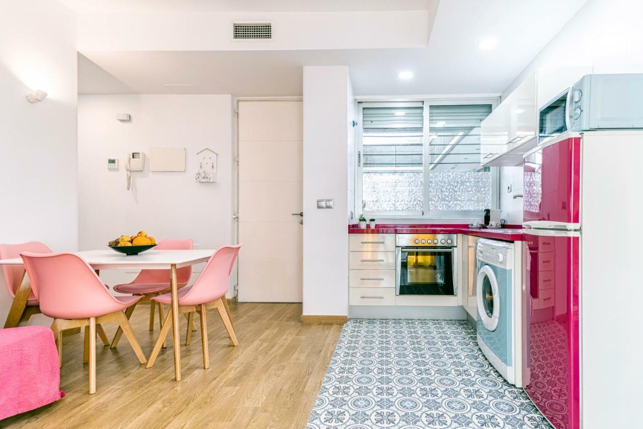 Apartamentos Momas La Casa De Mama Малага Екстериор снимка