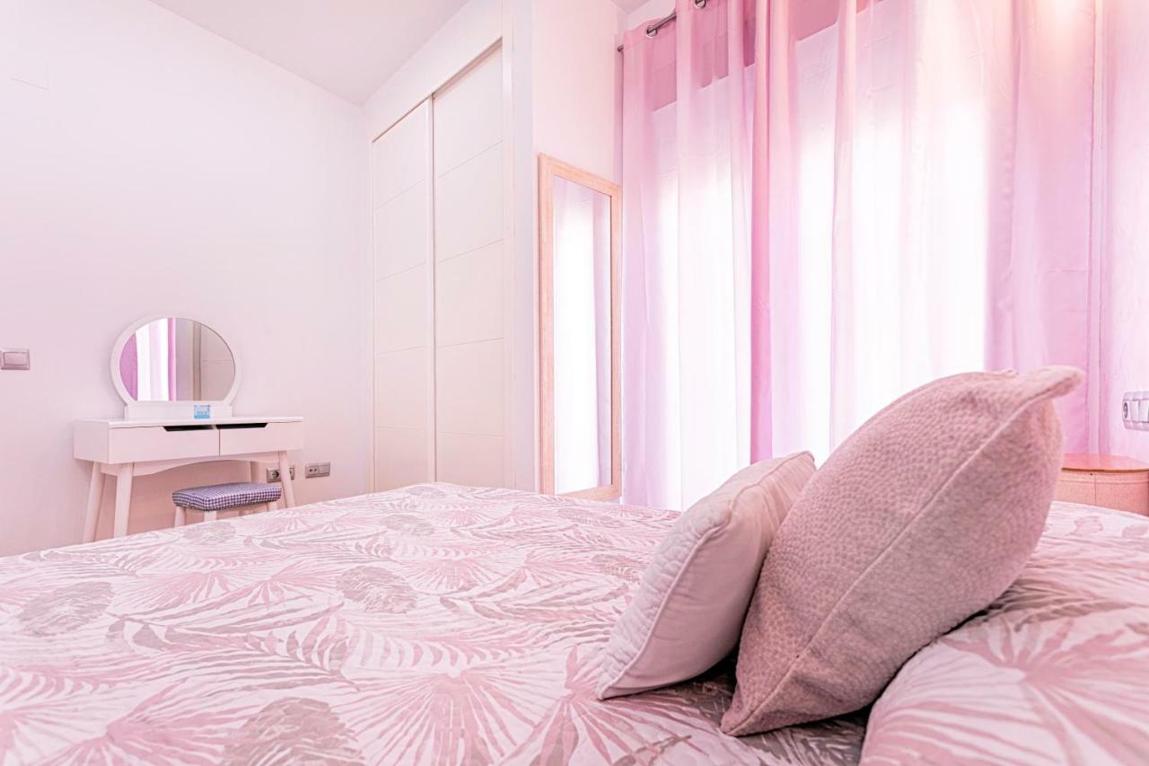 Apartamentos Momas La Casa De Mama Малага Екстериор снимка