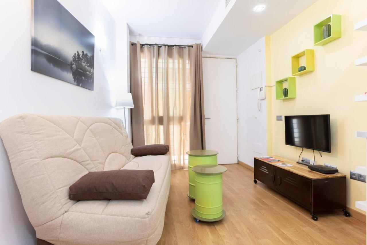 Apartamentos Momas La Casa De Mama Малага Екстериор снимка