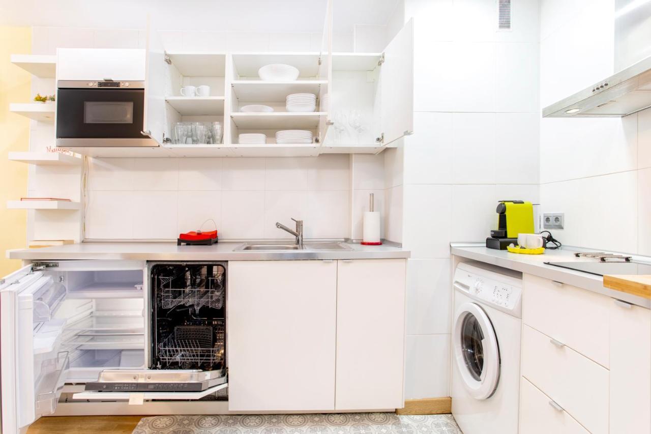 Apartamentos Momas La Casa De Mama Малага Екстериор снимка