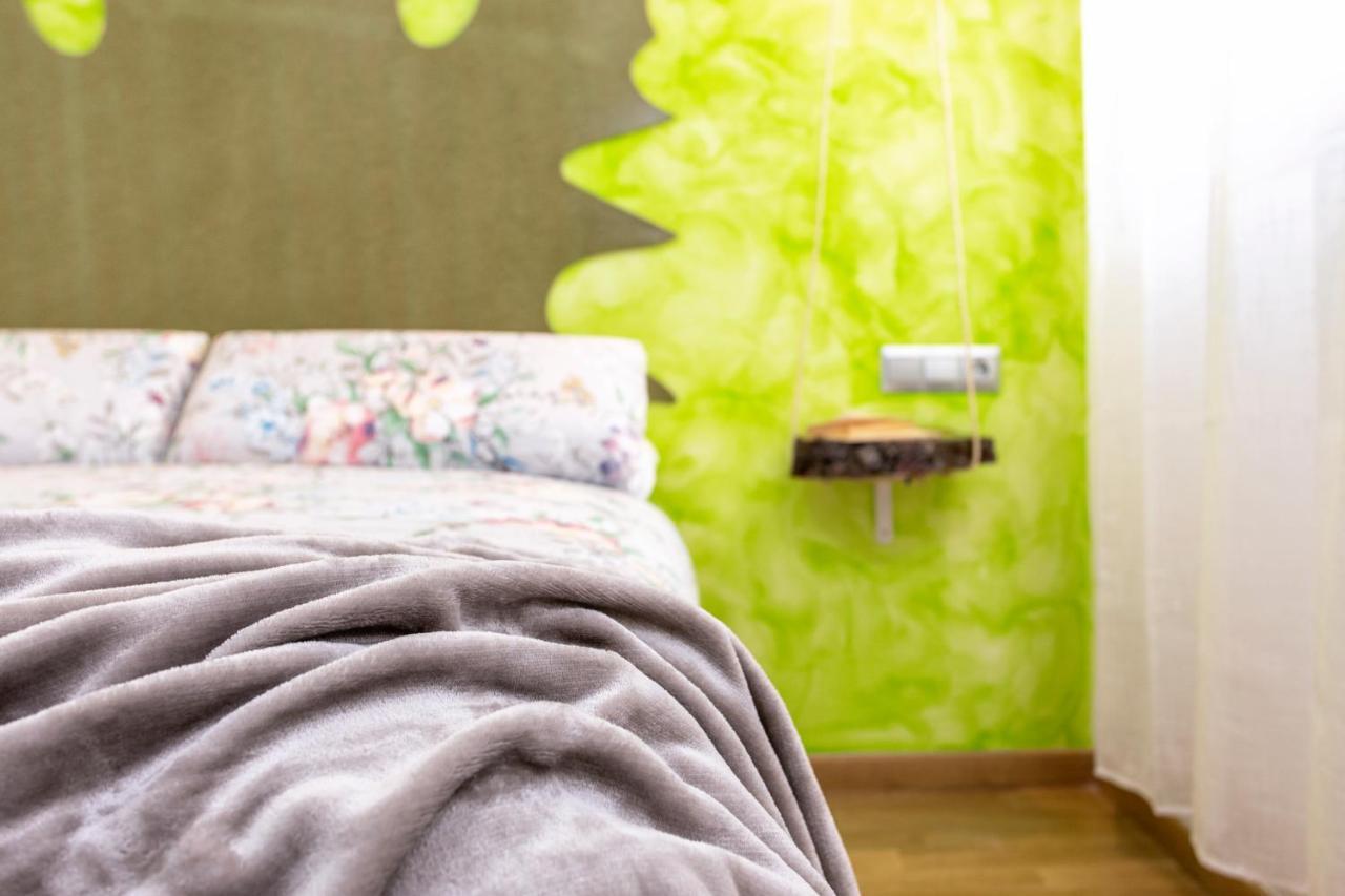 Apartamentos Momas La Casa De Mama Малага Екстериор снимка